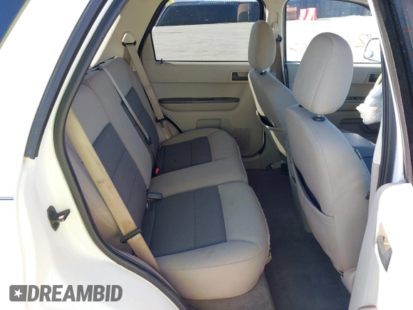 2008 Ford Escape XLT с VIN 1FMCU93168KD99003, выставлен на аукционе IAAI как лот 42133067 с пробегом 136 070 миль миль и . История ставок и продаж доступна на DreamBid. Изображение 8.