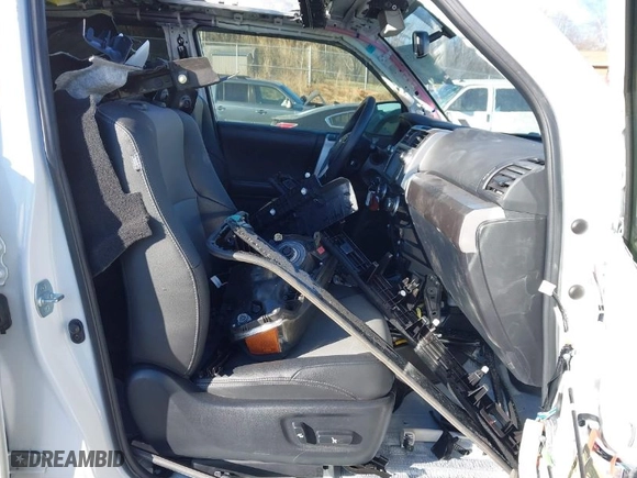 2019 Toyota 4Runner SR5 with VIN JTEBU5JR4K5726940, listed as a IAAI auction lot 41801853 with 81,097 mi miles. Bid and sale history available at carsss.com. Image 5.