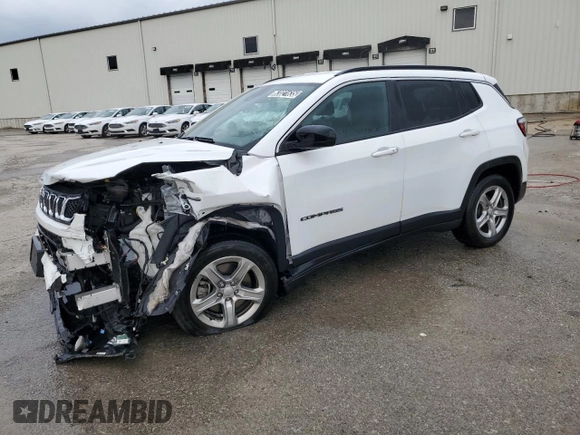 2023 Jeep Compass Latitude с VIN 3C4NJDBN8PT562163, выставлен на аукционе Copart как лот 63021635 с пробегом 51 549 миль миль и Списание • Salvage title. История ставок и продаж доступна на DreamBid. Изображение 1.