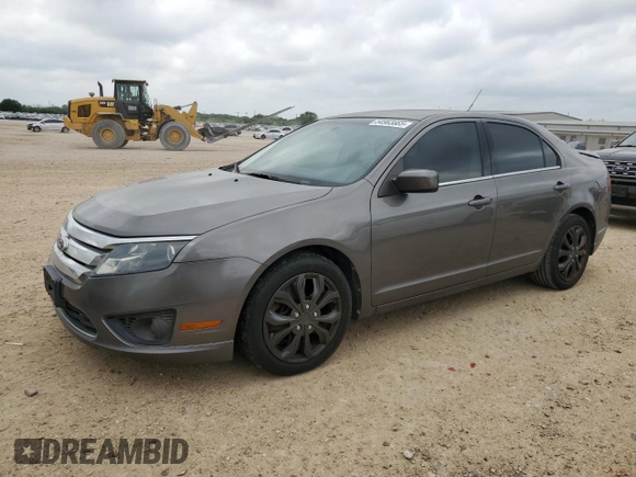 2010 Ford Fusion SE z VIN 3FAHP0HA1AR382364, wystawiony jako Copart lot #54963665 z przebiegiem 155 825 mil mil oraz Czysty tytuł • Clean title. Historia ofert i sprzedaży dostępna na DreamBid. Obrazek 1.