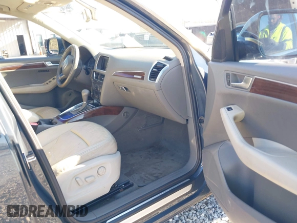 2009 Audi Q5 Premium Plus z VIN WA1KK78R79A030922, wystawiony jako IAAI lot #41451822 z przebiegiem 227 757 mil mil oraz . Historia ofert i sprzedaży dostępna na DreamBid. Obrazek 5.