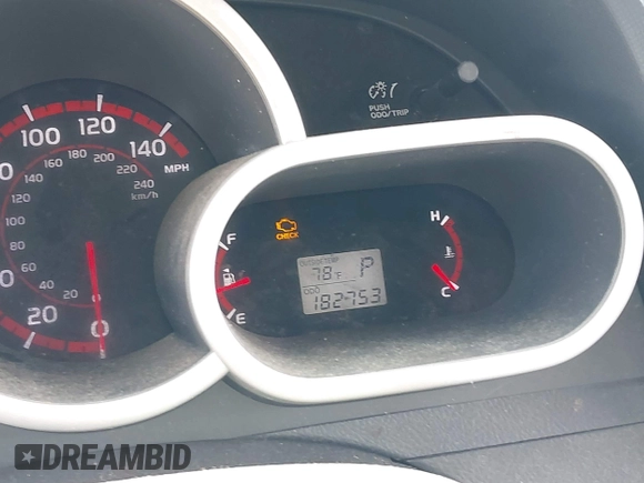 2009 Toyota Matrix S z VIN 2T1LE40EX9C009227, wystawiony jako IAAI lot #42358040 z przebiegiem 182 753 mil mil oraz . Historia ofert i sprzedaży dostępna na DreamBid. Obrazek 7.
