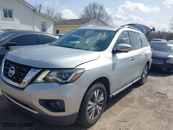 2017 Nissan Pathfinder SV with VIN 5N1DR2MNXHC603746, listed as a IAAI auction lot 41736575 with 174,439 mi miles. Bid and sale history available at carsss.com. Image 19.