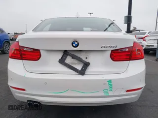 2015 BMW 3 Series 328i с VIN WBA3C1C57FK120258, выставлен на аукционе IAAI как лот 42425656 с пробегом 99 162 миль миль и . История ставок и продаж доступна на DreamBid. Изображение 16.