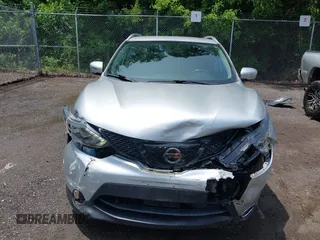 2017 Nissan Rogue SV with VIN JN1BJ1CR4HW122667, listed as a IAAI auction lot 42540290 with 69,459 mi miles and . Bid and sale history available at DreamBid. Image 12.