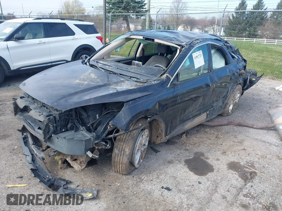 2020 Ford Escape SE z VIN 1FMCU9G65LUA09107, wystawiony jako IAAI lot #41967725 z przebiegiem 131 177 mil mil oraz . Historia ofert i sprzedaży dostępna na DreamBid. Obrazek 6.