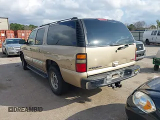 2005 GMC Yukon XL SLT with VIN 1GKEC16Z55J212696, listed as a IAAI auction lot 41503016 with 267,101 mi miles. Bid and sale history available at carsss.com. Image 3.