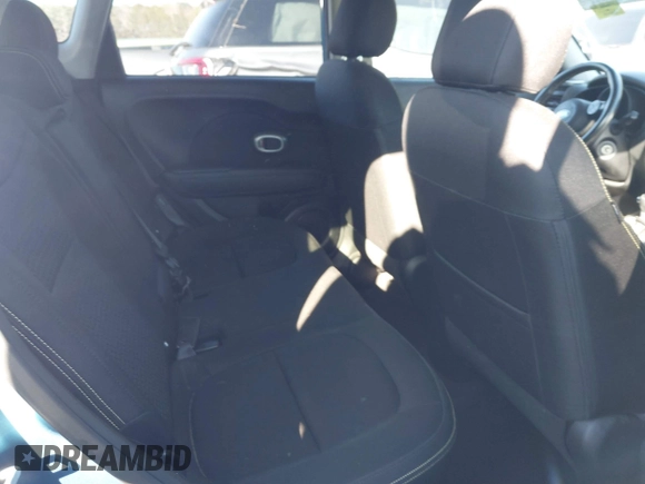 2016 Kia Soul + z VIN KNDJP3A59G7329986, wystawiony jako IAAI lot #41356623 z przebiegiem 95 690 mil mil oraz . Historia ofert i sprzedaży dostępna na DreamBid. Obrazek 8.