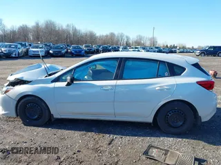 2022 Subaru Impreza z VIN 4S3GTAB61N3726954, wystawiony jako IAAI lot #40907954 z przebiegiem 63 741 mil mil oraz . Historia ofert i sprzedaży dostępna na DreamBid. Obrazek 15.