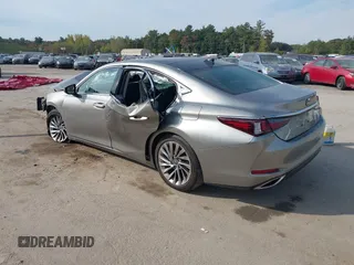 2019 Lexus ES 350 with VIN 58ABZ1B1XKU021657, listed as a IAAI auction lot 40505523 with Not provided miles and . Bid and sale history available at DreamBid. Image 3.