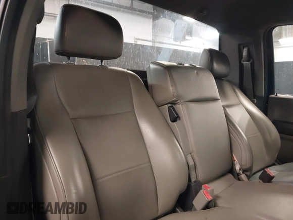 2017 Ford F-150 XL z VIN 1FTMF1E83HKD76762, wystawiony jako IAAI lot #41445214 z przebiegiem 35 101 mil mil oraz . Historia ofert i sprzedaży dostępna na DreamBid. Obrazek 8.