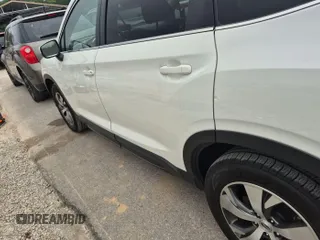 2022 Subaru Ascent Premium z VIN 4S4WMAED8N3429842, wystawiony jako IAAI lot #42561423 z przebiegiem 101 276 mil mil oraz . Historia ofert i sprzedaży dostępna na DreamBid. Obrazek 15.