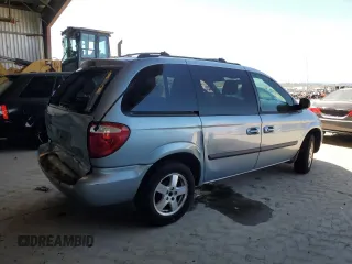 2005 Dodge Caravan SXT with VIN 1D4GP45R15B181360, listed as a Copart auction lot 61221005 with 229,828 mi miles and Salvage title. Bid and sale history available at DreamBid. Image 3.