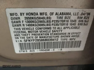 2006 Honda Pilot EX-L with VIN 5FNYF28586B039412, listed as a IAAI auction lot 41543393 with 223,685 mi miles. Bid and sale history available at carsss.com. Image 9.