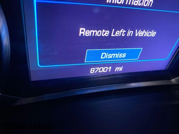 2020 Chevrolet Equinox LT z VIN 2GNAXKEV4L6236136, wystawiony jako IAAI lot #42015483 z przebiegiem 87 001 mil mil oraz . Historia ofert i sprzedaży dostępna na DreamBid. Obrazek 1.