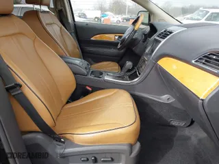 2011 Lincoln MKX with VIN 2LMDJ8JK7BBJ17783, listed as a IAAI auction lot 41672695 with 335,492 mi miles. Bid and sale history available at carsss.com. Image 5.