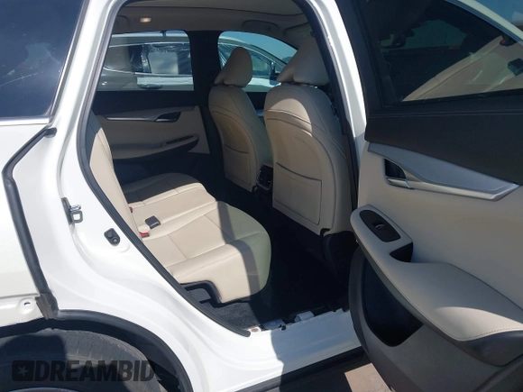 2020 Infiniti QX50 Luxe z VIN 3PCAJ5M38LF102168, wystawiony jako IAAI lot #42303489 z przebiegiem 24 910 mil mil oraz . Historia ofert i sprzedaży dostępna na DreamBid. Obrazek 8.