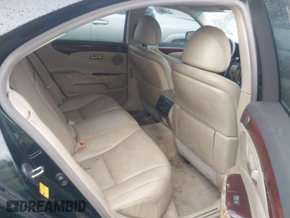 2007 Lexus LS 460 with VIN JTHBL46F675019182, listed as a IAAI auction lot 41024763 with 244,278 mi miles. Bid and sale history available at carsss.com. Image 8.