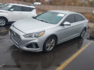 2019 Hyundai Sonata Sport with VIN 5NPE34AFXKH770235, listed as a IAAI auction lot 40941753 with 111,169 mi miles. Bid and sale history available at carsss.com. Image 17.