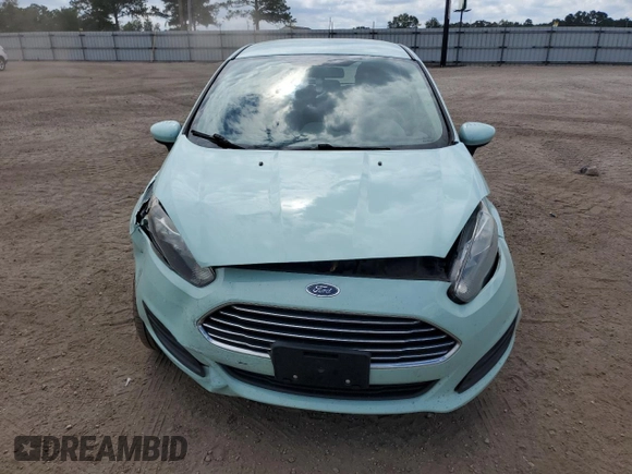 2019 Ford Fiesta SE с VIN 3FADP4EJ0KM142943, выставлен на аукционе Copart как лот 72842944 с пробегом 111 228 миль миль и На запчасти • Non repairable. История ставок и продаж доступна на DreamBid. Изображение 5.
