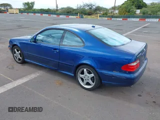 2002 Mercedes-Benz CLK 320/430 z VIN WDBLJ70GX2F198469, wystawiony jako IAAI lot #42008839 z przebiegiem 96 120 mil mil oraz . Historia ofert i sprzedaży dostępna na DreamBid. Obrazek 3.