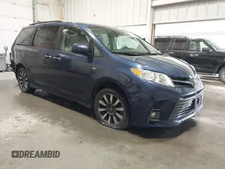 2018 Toyota Sienna XLE z VIN 5TDDZ3DC5JS198019, wystawiony jako IAAI lot #42359536 z przebiegiem 56 224 mil mil oraz . Historia ofert i sprzedaży dostępna na DreamBid. Obrazek 1.