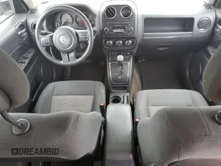 2016 Jeep Patriot Latitude with VIN 1C4NJRFB5GD500545, listed as a Copart auction lot 60374225 with 172,174 mi miles and Salvage title. Bid and sale history available at DreamBid. Image 8.