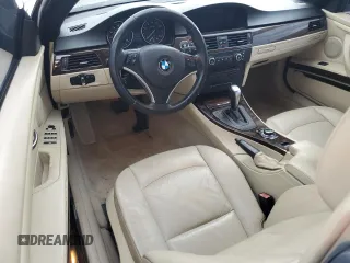 2009 BMW 3 Series 328i z VIN WBAWL13559PX25285, wystawiony jako Copart lot #56045805 z przebiegiem 168 195 mil mil oraz Czysty tytuł • Clean title. Historia ofert i sprzedaży dostępna na DreamBid. Obrazek 8.