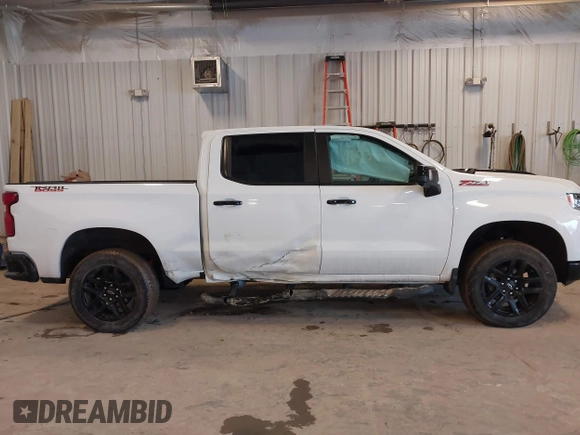 2024 Chevrolet Silverado 1500 with VIN 3GCUDFED2RG217160, listed as a IAAI auction lot 41688515 with 21,367 mi miles and . Bid and sale history available at DreamBid. Image 14.