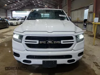 2019 Ram 1500 Big Horn z VIN 1C6RREFT5KN684441, wystawiony jako Copart lot #56464695 z przebiegiem 94 403 mil mil oraz Szkoda całkowita • Salvage title. Historia ofert i sprzedaży dostępna na DreamBid. Obrazek 5.