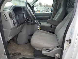 2010 Ford Econoline Cargo Commercial z VIN 1FTNE2EW6ADA01583, wystawiony jako Copart lot #85033044 z przebiegiem 98 464 mil mil oraz Czysty tytuł • Clean title. Historia ofert i sprzedaży dostępna na DreamBid. Obrazek 7.