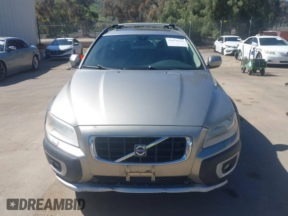 2008 Volvo XC70 with VIN YV4BZ982681006008, listed as a IAAI auction lot 41870625 with 248,341 mi miles. Bid and sale history available at carsss.com. Image 12.
