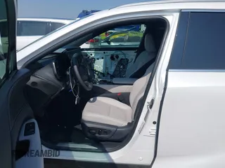 2025 Lexus RX 350h with VIN 2T2BBMCA7SC071814, listed as a IAAI auction lot 42322360 with 4,112 mi miles and . Bid and sale history available at DreamBid. Image 5.
