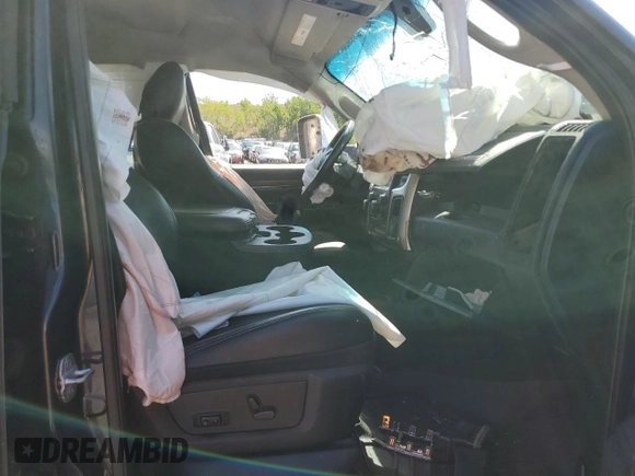 2014 Ram 2500 Laramie with VIN 3C6UR5NL5EG144483, listed as a Copart auction lot 73720324 with 137,360 mi miles and Salvage title. Bid and sale history available at DreamBid. Image 7.