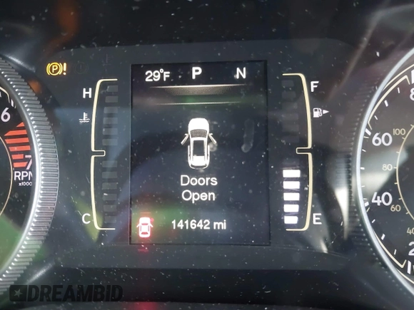 2016 Jeep Cherokee Latitude with VIN 1C4PJMCB8GW162224, listed as a IAAI auction lot 41847908 with 141,642 mi miles and . Bid and sale history available at carsss.com. Image 15.