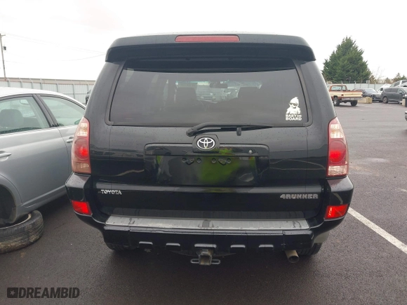2005 Toyota 4Runner SR5 with VIN JTEBU14R950077268, listed as a IAAI auction lot 41588206 with 188,870 mi miles. Bid and sale history available at carsss.com. Image 17.