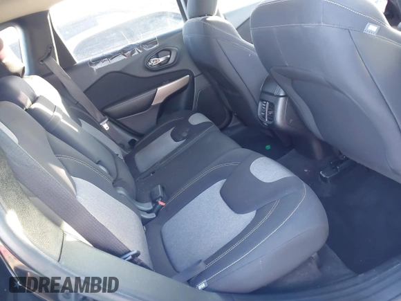 2018 Jeep Cherokee Latitude with VIN 1C4PJMCX0JD554158, listed as a IAAI auction lot 41385917 with 98,823 mi miles and . Bid and sale history available at DreamBid. Image 8.