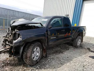 2009 Toyota Tacoma z VIN 5TEUU42N39Z660570, wystawiony jako Copart lot #52025513 z przebiegiem 106 815 mil mil oraz Szkoda całkowita • Salvage title. Historia ofert i sprzedaży dostępna na DreamBid. Obrazek 1.