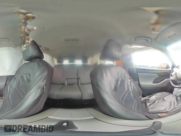 2022 Toyota Highlander L z VIN 5TDCZRBH1NS216485, wystawiony jako Copart lot #64766914 z przebiegiem 33 579 mil mil oraz Szkoda całkowita • Salvage title. Historia ofert i sprzedaży dostępna na DreamBid. Obrazek 12.