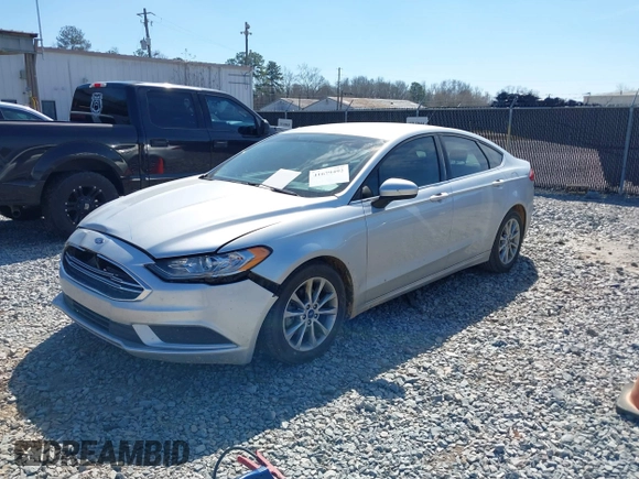 2017 Ford Fusion SE with VIN 3FA6P0HD6HR253807, listed as a IAAI auction lot 41679492 with 146,023 mi miles. Bid and sale history available at carsss.com. Image 2.