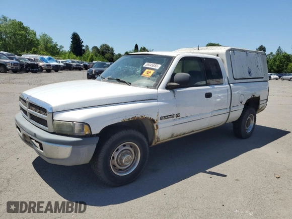 2002 Dodge 2500 z VIN 3B7KC23Z62M212116, wystawiony jako Copart lot #58445855 z przebiegiem 246 902 mil mil oraz Czysty tytuł • Clean title. Historia ofert i sprzedaży dostępna na DreamBid. Obrazek 1.