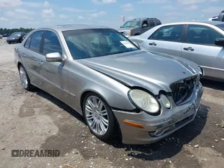 2008 Mercedes-Benz E 350 Luxury z VIN WDBUF87X38B190098, wystawiony jako IAAI lot #42469044 z przebiegiem 127 295 mil mil oraz . Historia ofert i sprzedaży dostępna na DreamBid. Obrazek 1.