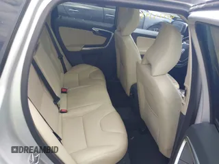 2016 Volvo XC60 T5 Premier with VIN YV4612RK0G2842422, listed as a IAAI auction lot 42123143 with 165,081 mi miles. Bid and sale history available at carsss.com. Image 8.