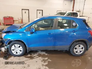 2015 Chevrolet Trax LS with VIN KL7CJKSB6FB178140, listed as a IAAI auction lot 41580006 with 52,014 mi miles. Bid and sale history available at carsss.com. Image 14.