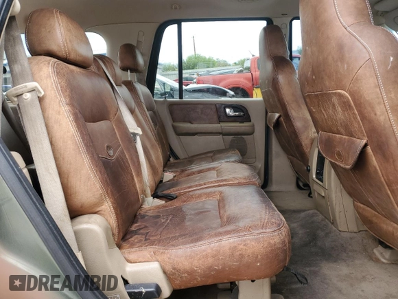 2006 Ford Expedition Eddie Bauer z VIN 1FMFU18556LA10367, wystawiony jako Copart lot #56062725 z przebiegiem 240 517 mil mil oraz Szkoda całkowita • Salvage title. Historia ofert i sprzedaży dostępna na DreamBid. Obrazek 11.