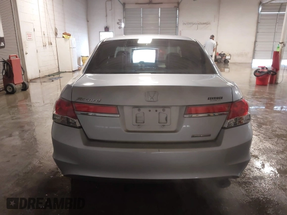 2012 Honda Accord SE z VIN 1HGCP2F63CA096366, wystawiony jako IAAI lot #41325753 z przebiegiem 146 559 mil mil oraz . Historia ofert i sprzedaży dostępna na DreamBid. Obrazek 16.