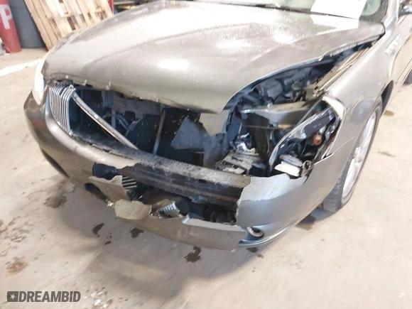 2008 Buick Lucerne CXS with VIN 1G4HE57Y38U102292, listed as a IAAI auction lot 41450729 with 59,489 mi miles. Bid and sale history available at carsss.com. Image 6.