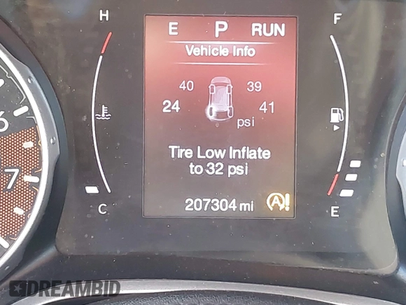 2019 Jeep Compass Latitude with VIN 3C4NJDBB1KT661261, listed as a IAAI auction lot 41883403 with 207,304 mi miles and . Bid and sale history available at DreamBid. Image 16.