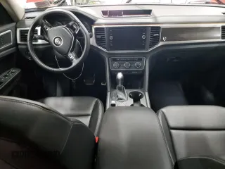 2019 Volkswagen Atlas SE z VIN 1V2XR2CA6KC575711, wystawiony jako Copart lot #54349395 z przebiegiem Nie podano mil oraz Szkoda całkowita • Salvage title. Historia ofert i sprzedaży dostępna na DreamBid. Obrazek 8.