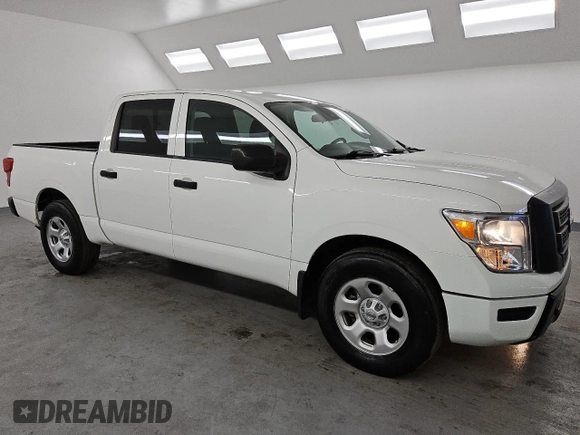 2022 Nissan Titan SV with VIN 1N6AA1EE5NN101277, listed as a Copart auction lot 88662965 with 39,179 mi miles and Clean title. Bid and sale history available at DreamBid. Image 4.
